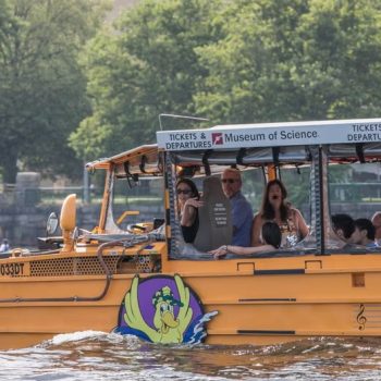 Navegando por Tierra y Agua: La Experiencia Única del Tour Anfibio de Boston